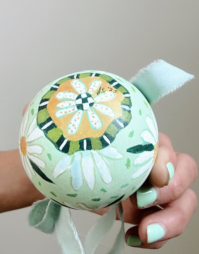 Happy Daisy Ornament