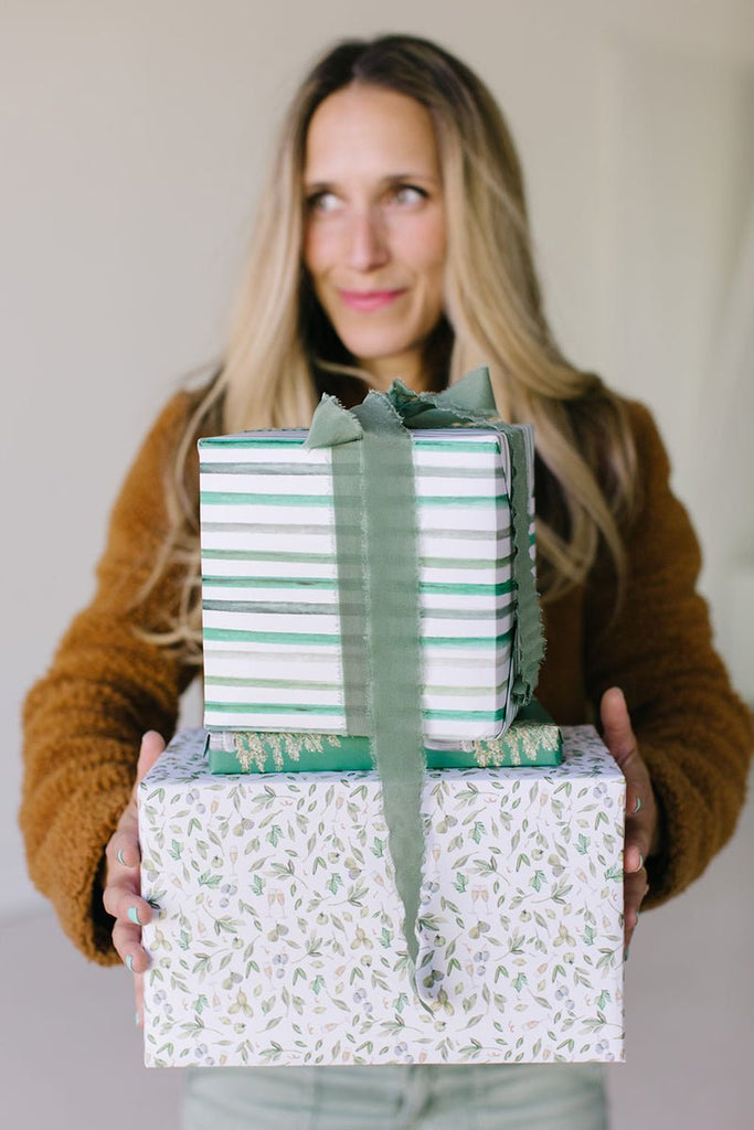 Mistletoe and Champagne Cheers Wrap